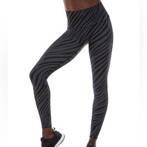 K-DEER Charcoal Zebra Pattern Leggings